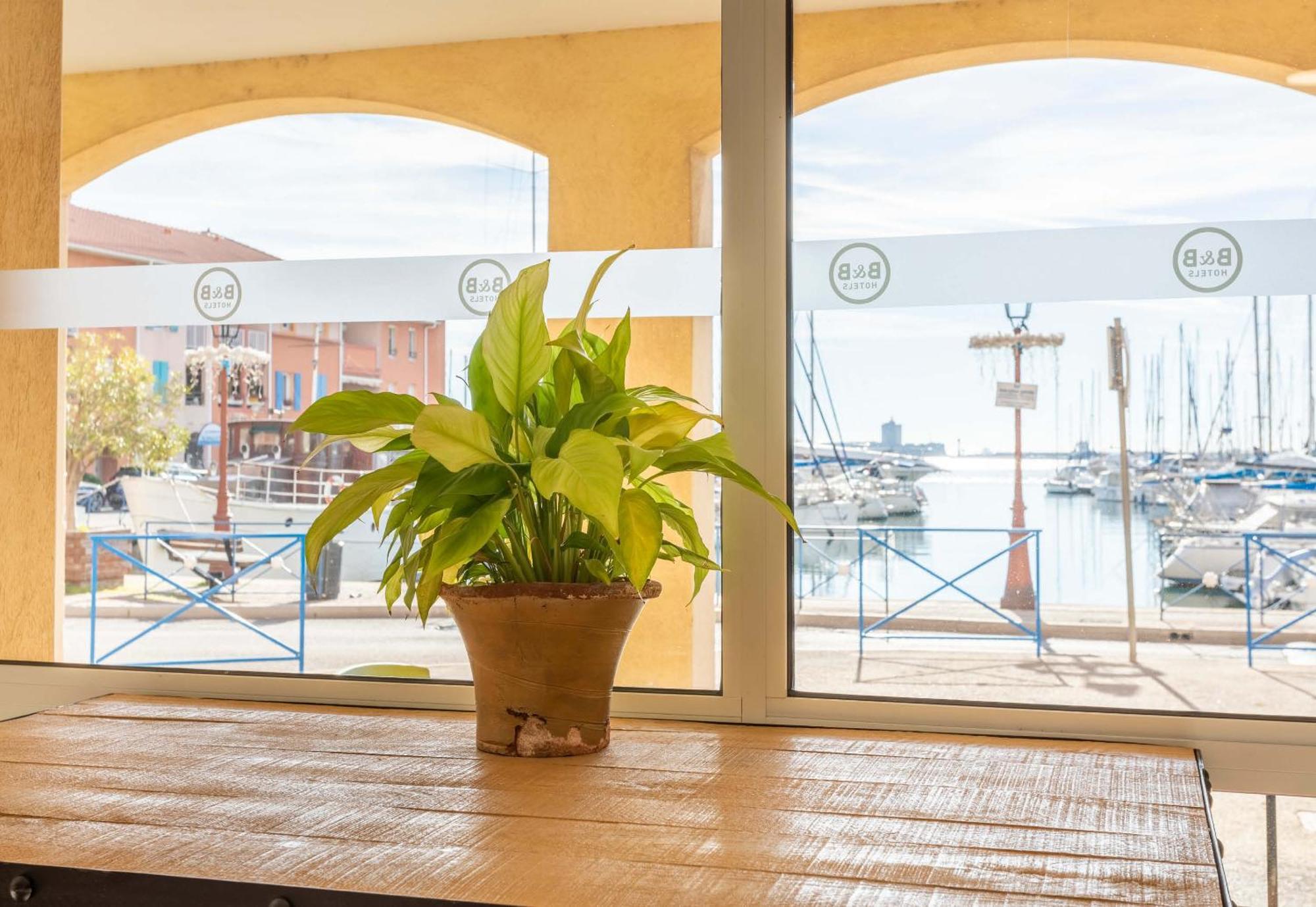 Martigues Hotel